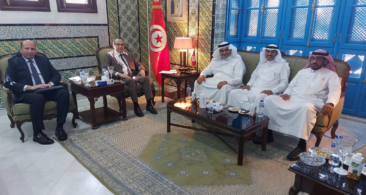 الرياض: السفيرالتونسي  يتلقي رجال أعمال سعوديين لبحث فرص الاستثمار في تونس