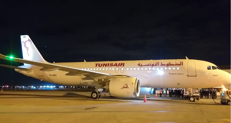 وصول طائرة الخطوط التونسية الجديدة 'ايرباص أ 320 نيو' (فيديو)