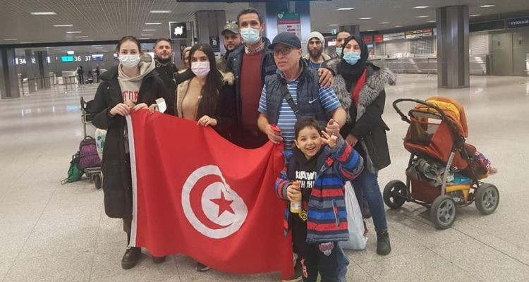 مطار قرطاج: وصول طائرة على متنها 73 تونسيا من أوكرانيا (صور)