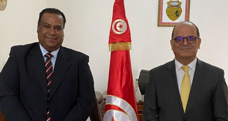 سفير تونس بمصر يستقبل مدير مهرجان القاهرة الدولي للمسرح التجريبي