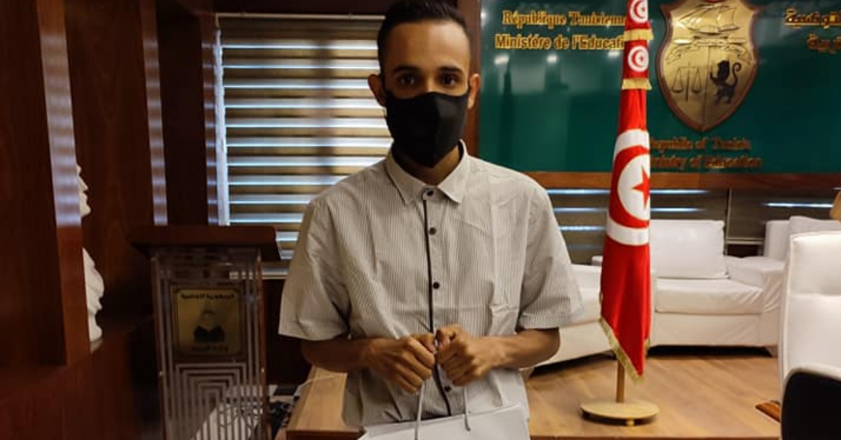 تونس: الأول وطنيا في شعبة الآداب يحرم من منحة جامعية بالخارج