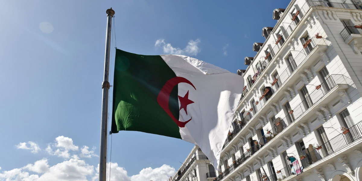 الجزائر: اجراءات صارمة على المسافرين تمهيداً لفتح الحدود الجوية