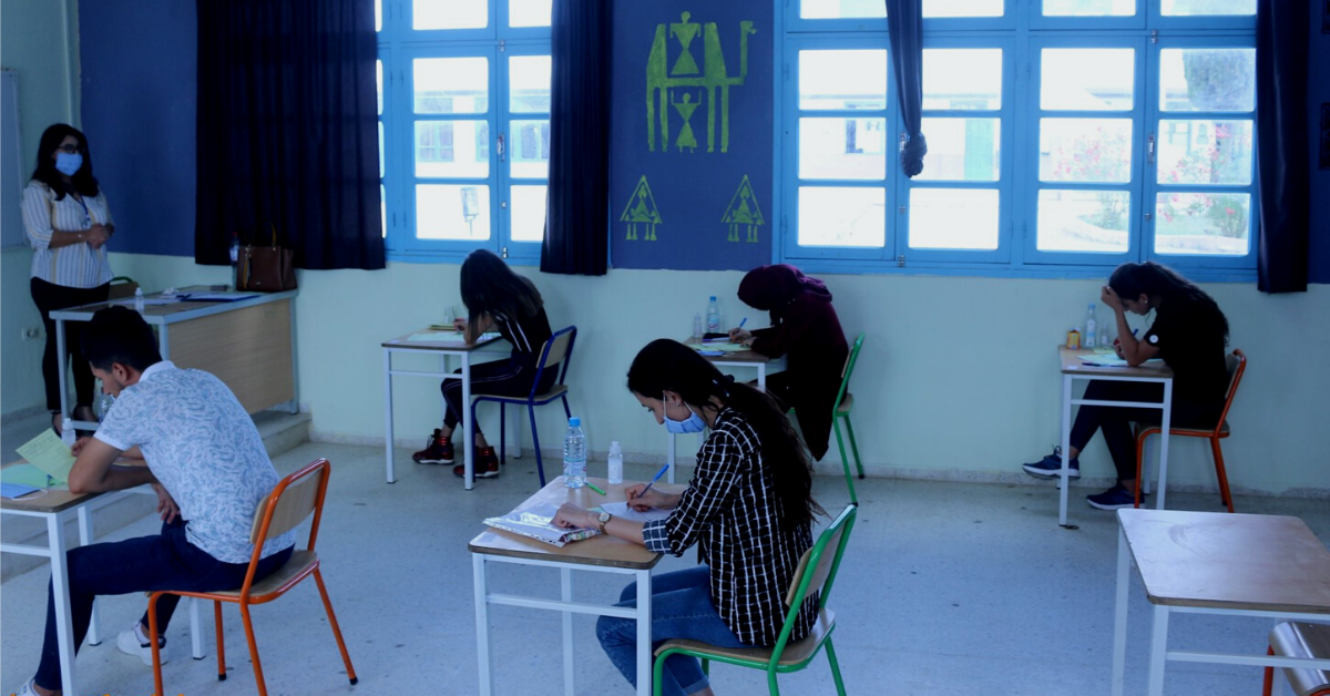 Baccalauréat-Tunisie: deux hommes âgés font preuve de détermination