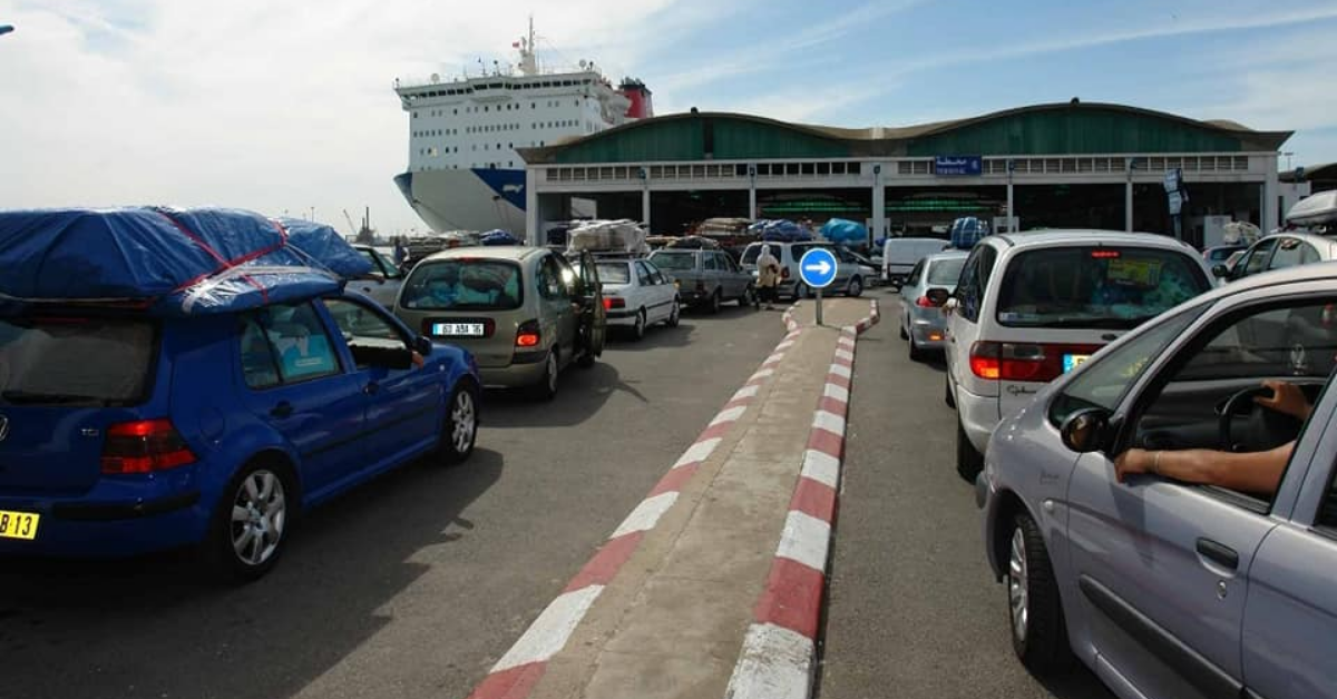 ميناء حلق الوادي الديوانة تحجز مبلغ من العملة الصعبة لدى مسافر قادم من مرسيليا (+ صور)