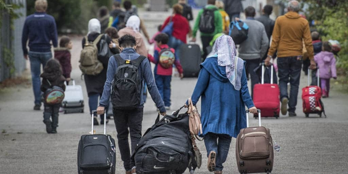 تقرير: إيطاليا قامت بترحيل 1490 مهاجراً .. ثلثاهم من تونس